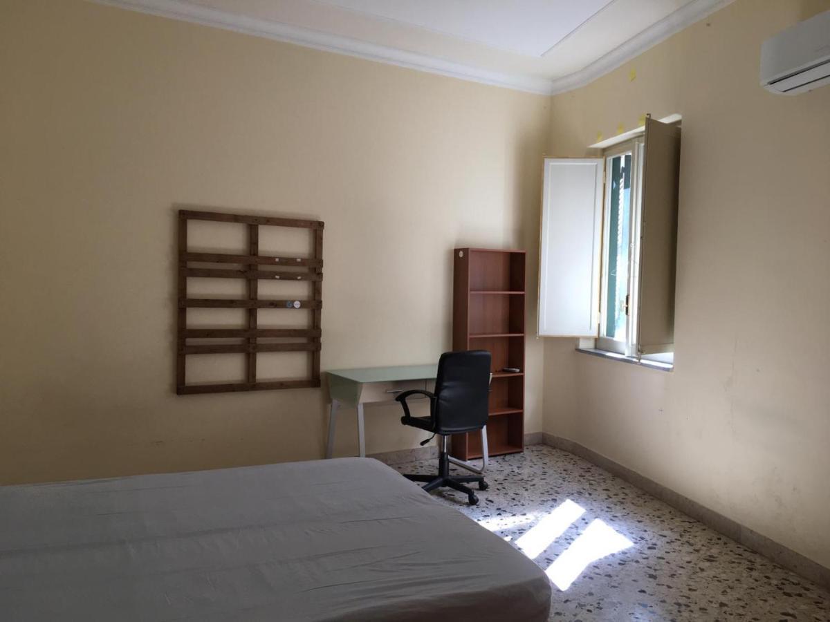 Stanza Privata In Appartamento Per Smart Working, Digital Nomads O Coliving Palermo Exterior photo