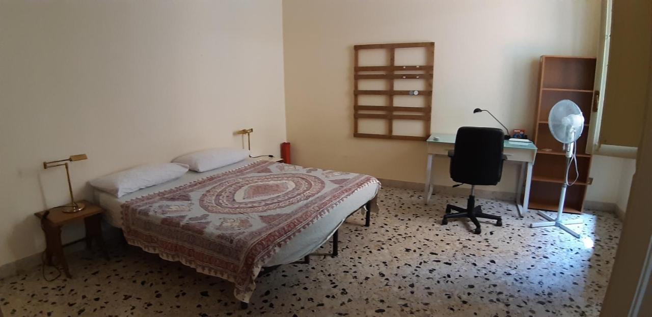 Stanza Privata In Appartamento Per Smart Working, Digital Nomads O Coliving Palermo Exterior photo