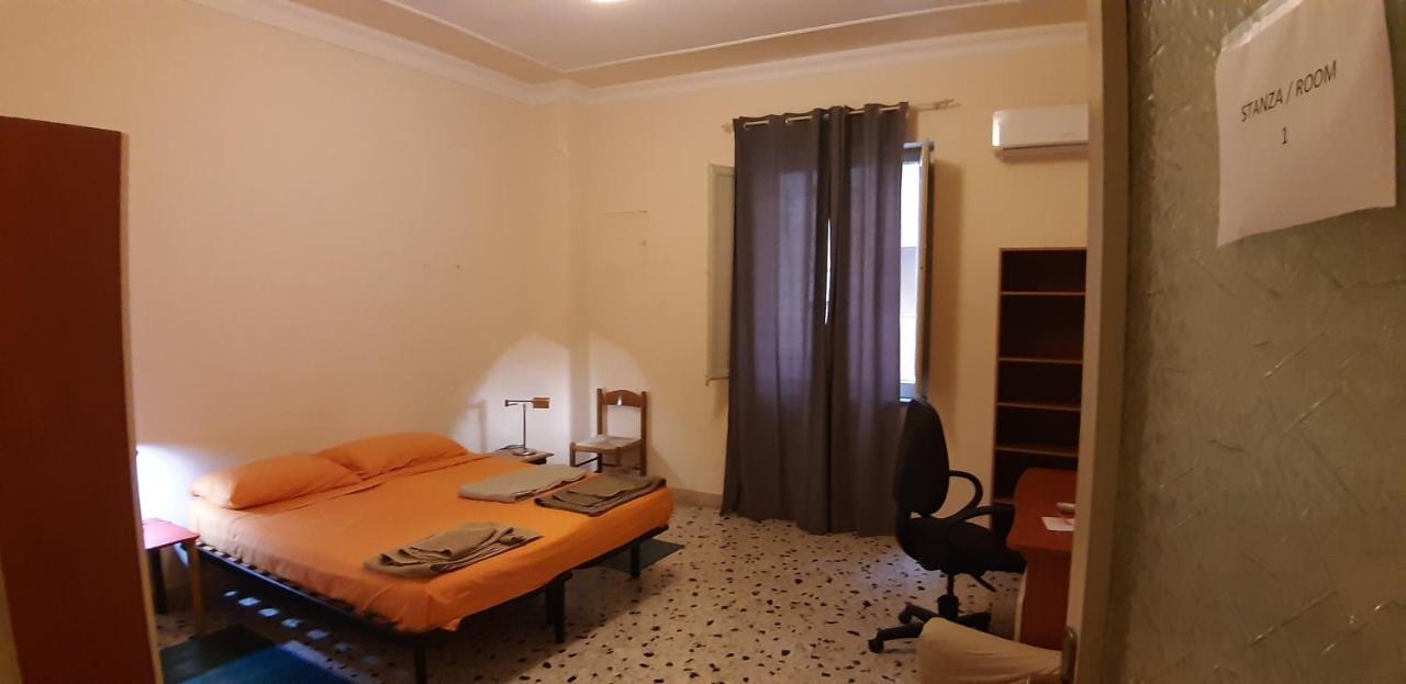 Stanza Privata In Appartamento Per Smart Working, Digital Nomads O Coliving Palermo Exterior photo